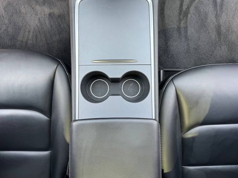 Used 2023 Tesla Model Y Long Range AWD/4WD image 25