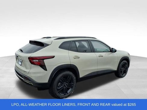 New 2026 Chevrolet Trax ACTIV w/ Sunroof Package image 3