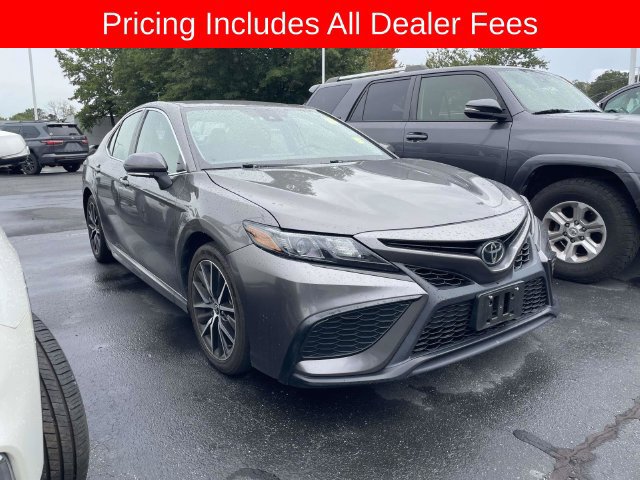 Used 2024 Toyota Camry SE FWD image 12