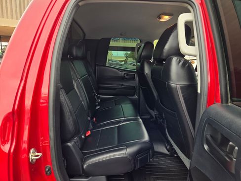 Used 2017 Toyota Tundra SR image 19