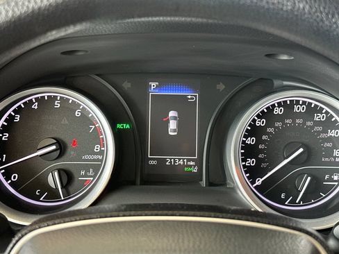 Used 2024 Toyota Camry LE w/ Convenience Package FWD image 29