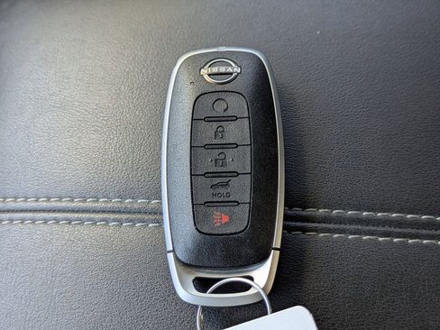Used 2024 Nissan Pathfinder SV w/ SV Premium Package FWD image 42