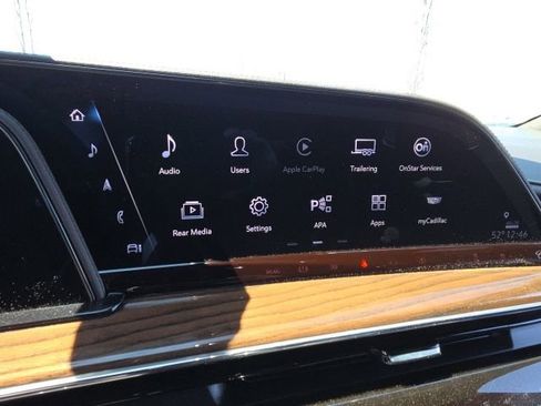 Used 2023 Cadillac Escalade ESV Premium Luxury Platinum image 15