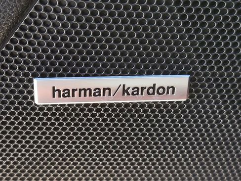 Certified 2025 Subaru Crosstrek 2.5i Limited w/ Crosstrek Mirror Package image 18