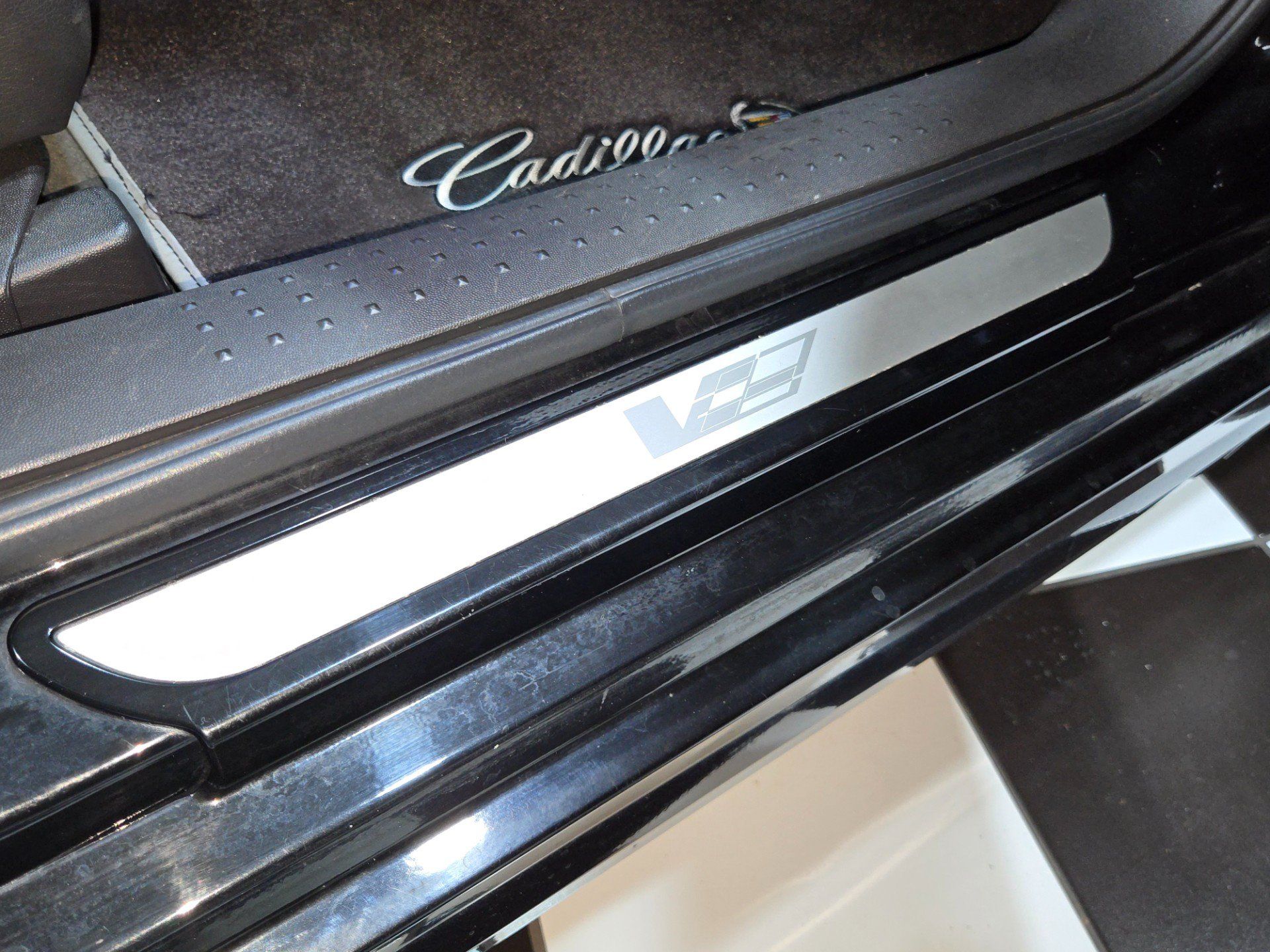 Used 2005 Cadillac CTS V RWD image 68