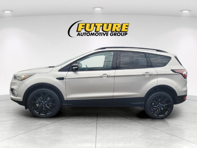 Used 2017 Ford Escape Titanium AWD/4WD image 6