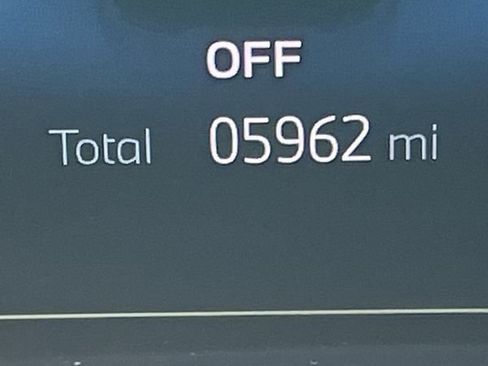 Used 2025 BMW iX xDrive50 w/ Sport Package image 23