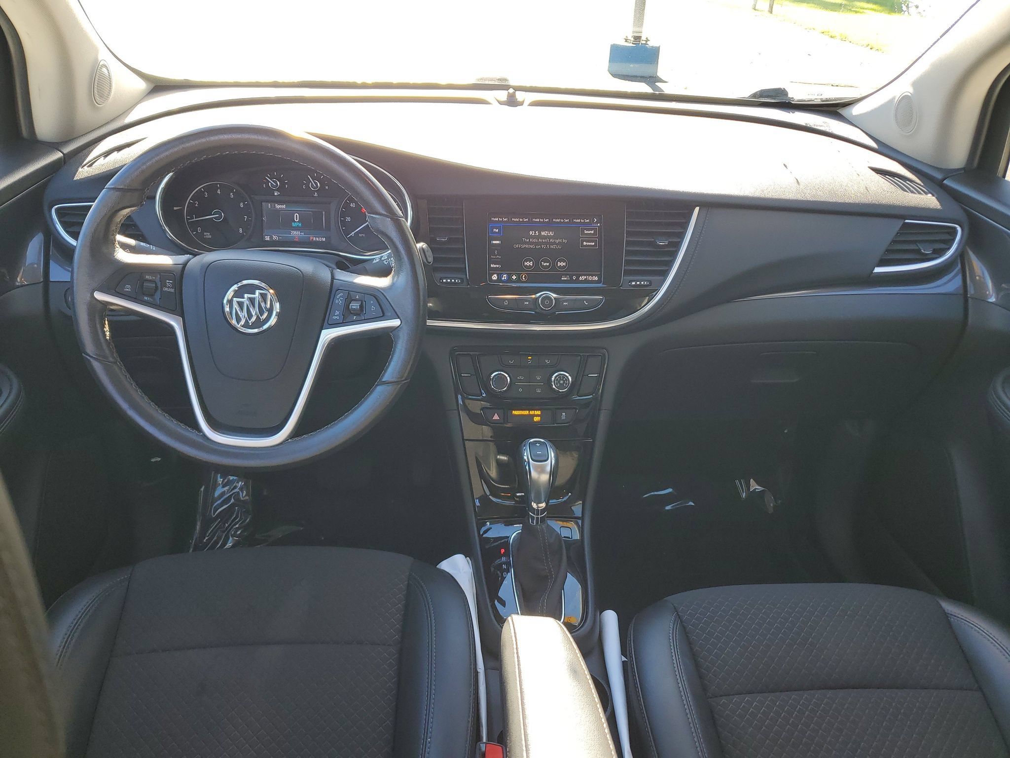 Used 2022 Buick Encore Preferred w/ Safety Package FWD image 10