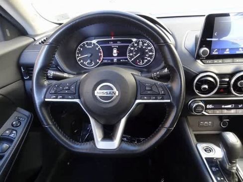 Used 2021 Nissan Sentra SV image 11