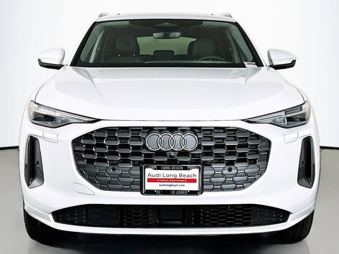 New 2025 Audi Q5 Premium Plus image 2