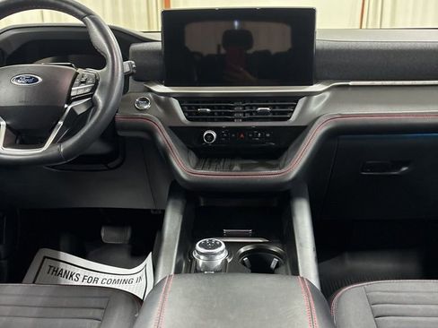 Used 2025 Ford Explorer ST-Line w/ Premium Package AWD/4WD image 25