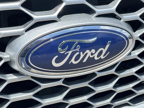 Used 2024 Ford Edge SEL w/ Convenience Package AWD/4WD image 4
