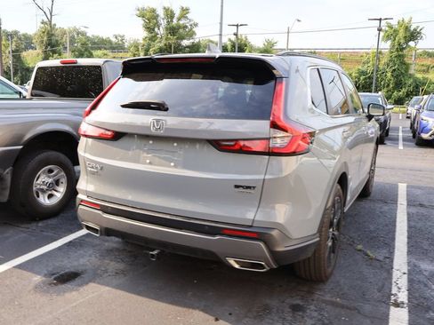 Used 2024 Honda CR-V Sport Touring image 7