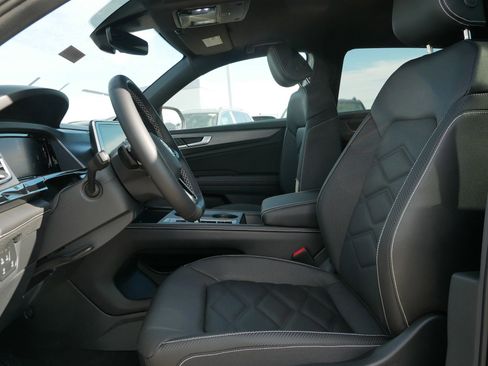 New 2026 Volkswagen Atlas Cross Sport SE image 3