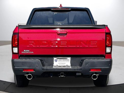 Used 2025 Honda Ridgeline Black Edition image 8