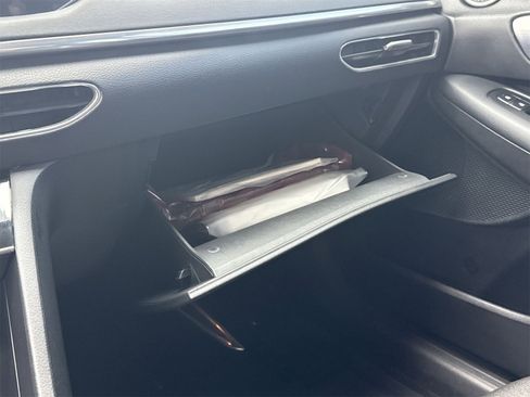 Used 2021 Hyundai Sonata SEL w/ Preferred Accessory Package image 27