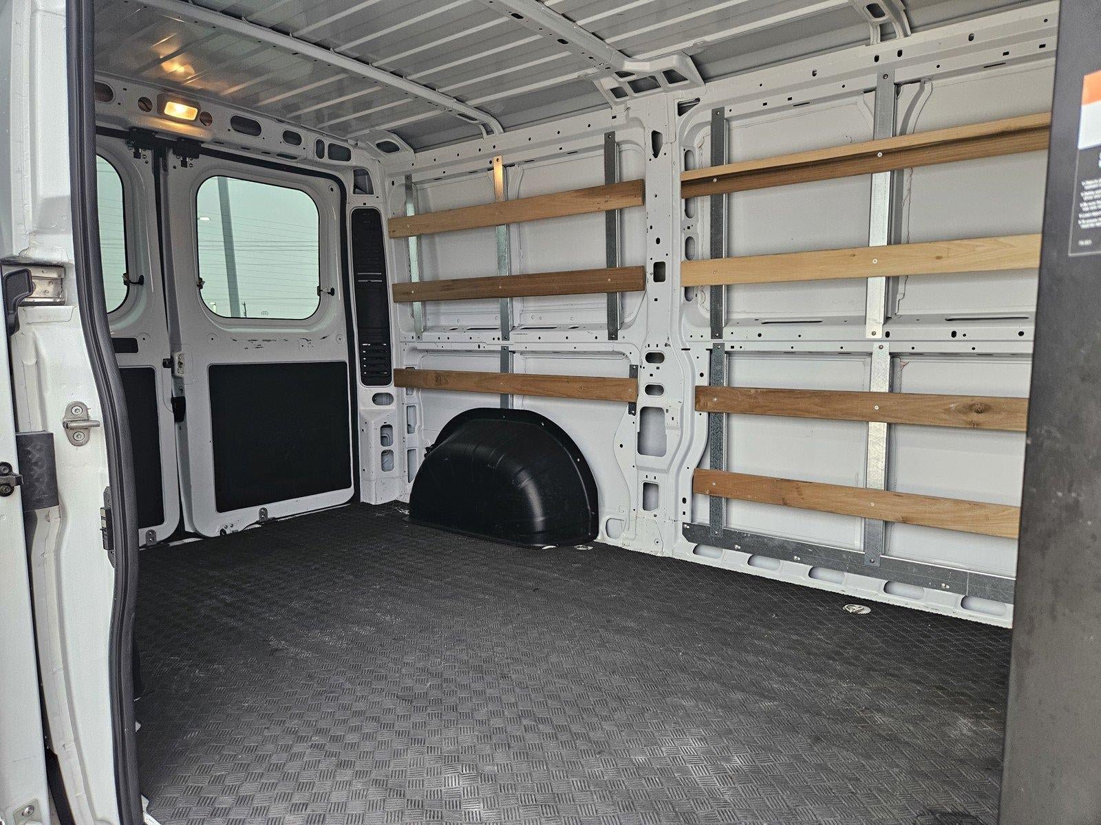 Used 2025 RAM ProMaster 2500 w/ U-Haul Equipment Group FWD image 13