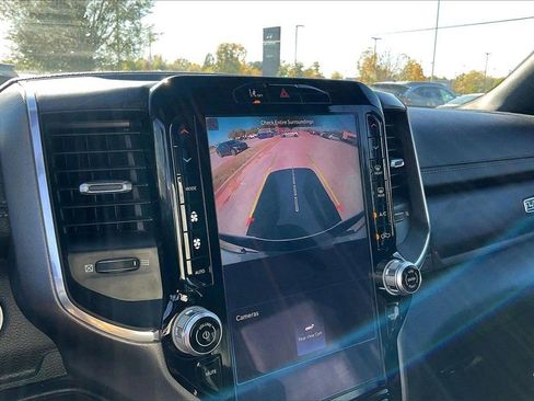 Used 2025 RAM 1500 Laramie image 20
