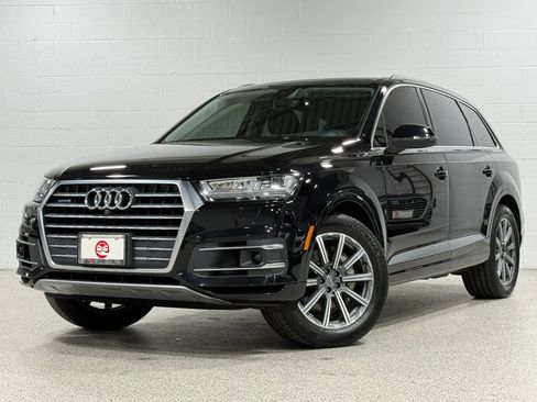 Used 2017 Audi Q7 3.0T Prestige image 2