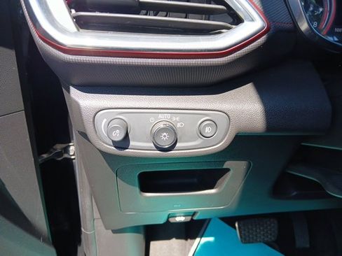 Used 2022 Chevrolet TrailBlazer RS w/ Sun and Liftgate Package image 30