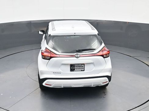 New 2025 Nissan Kicks Play S image 30