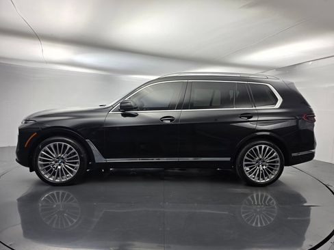 Certified 2024 BMW X7 xDrive40i AWD/4WD image 6