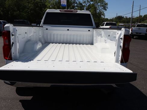 Used 2024 Chevrolet Silverado 3500 LT w/ Convenience Package AWD/4WD image 29