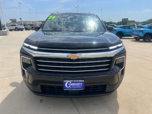 Used 2026 Chevrolet Traverse LT w/ Driver Confidence Package AWD/4WD image 8