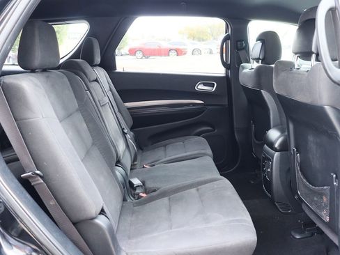 Used 2020 Dodge Durango SXT image 28