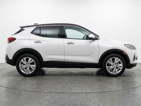 Used 2025 Buick Encore GX Preferred FWD image 11
