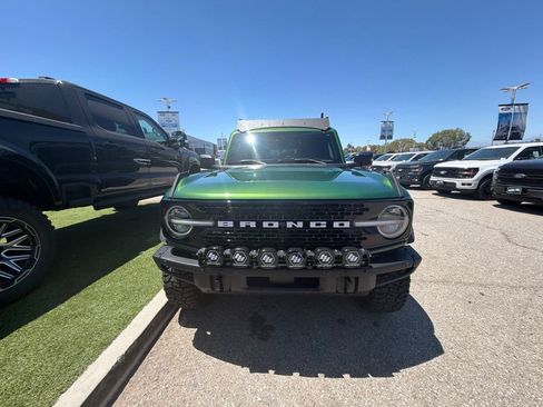 Used 2024 Ford Bronco Wildtrak AWD/4WD image 3