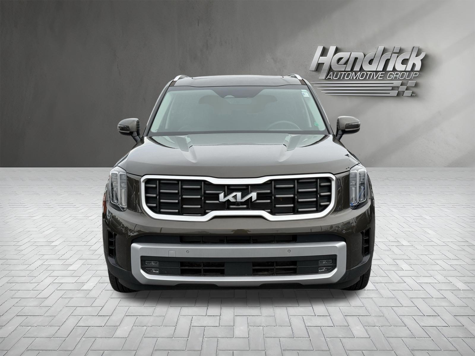 Used 2025 Kia Telluride SX FWD image 3