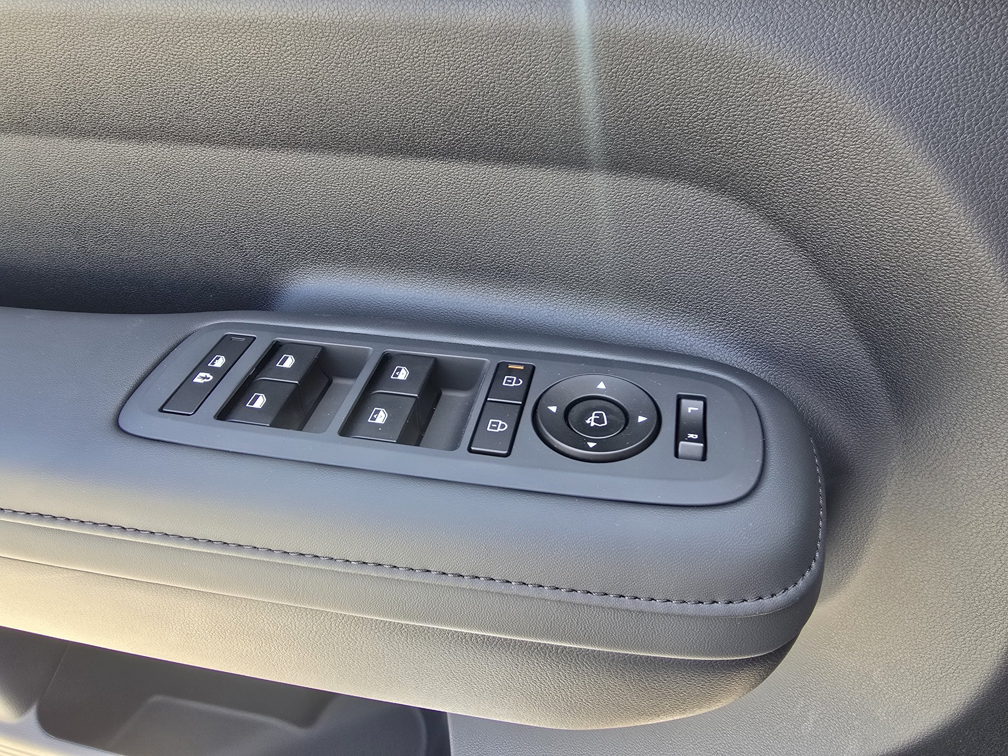 New 2027 Hyundai Santa Fe Limited AWD/4WD image 19