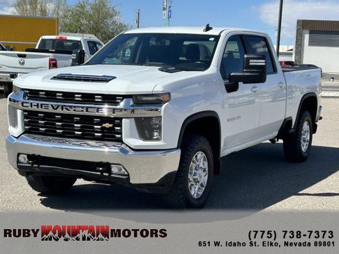 Used 2020 Chevrolet Silverado 3500 LT w/ Convenience Package AWD/4WD image 3