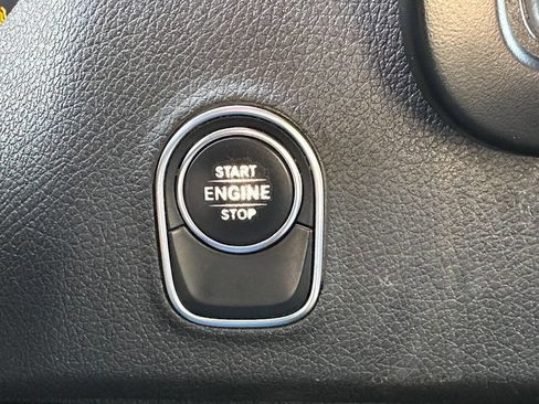 Used 2019 Freightliner Sprinter 3500 image 20