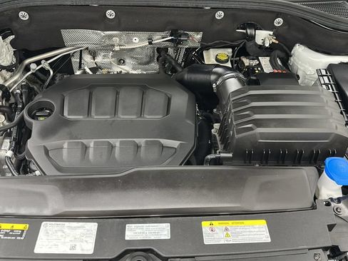 Used 2025 Volkswagen Atlas SE AWD/4WD image 26