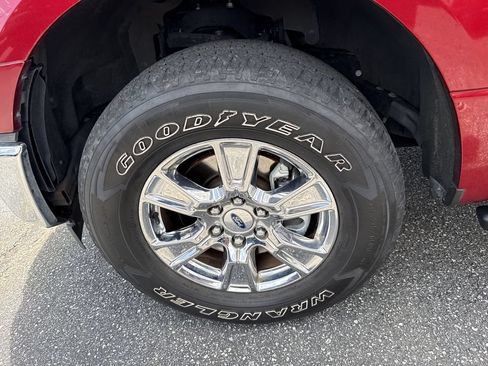 Used 2017 Ford F150 XLT w/ Equipment Group 302A Luxury AWD/4WD image 11