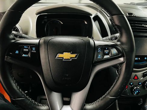 Used 2016 Chevrolet Trax LTZ image 17