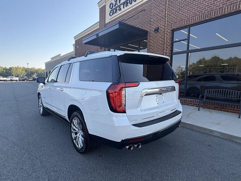 Used 2023 GMC Yukon XL Denali AWD/4WD image 37