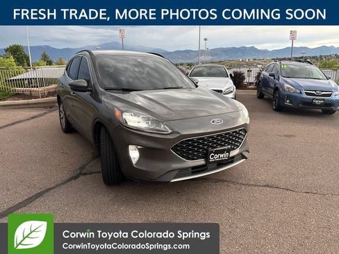 Used 2020 Ford Escape Titanium FWD image 1