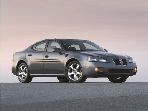 Used 2008 Pontiac Grand Prix w/ Preferred Package FWD image 1