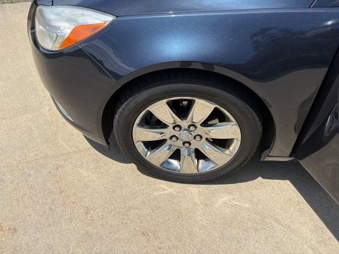 Used 2013 Buick Regal Premium FWD image 25