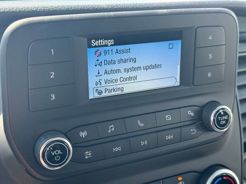 New 2025 Ford Transit 250 Low Roof image 21