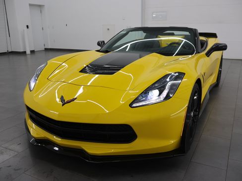 Used 2014 Chevrolet Corvette Stingray Convertible w/ 3LT Preferred Equipment Group RWD image 55