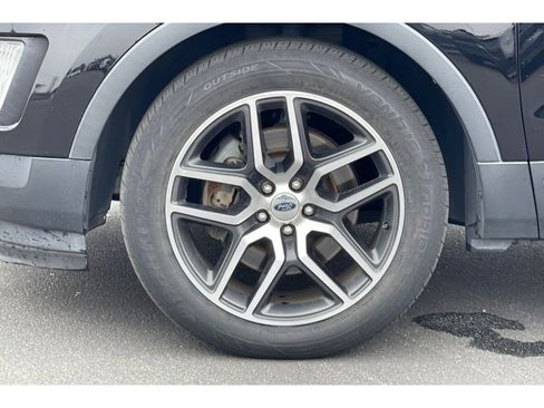 Used 2017 Ford Explorer Sport w/ Equipment Group 401A image 11