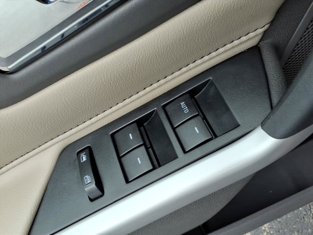 Used 2014 Ford Edge SEL w/ Equipment Group 205A AWD/4WD image 15