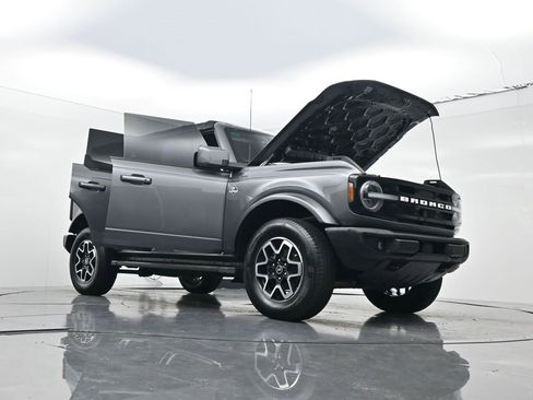 Used 2022 Ford Bronco Outer Banks image 28