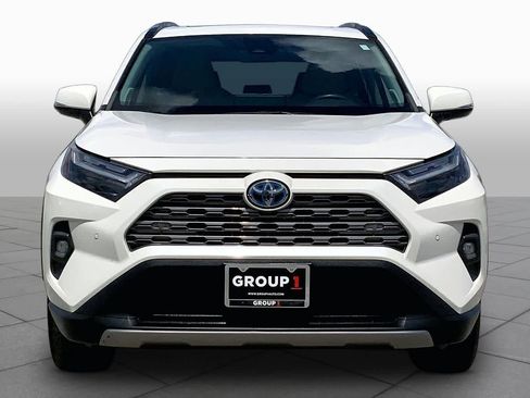 Used 2022 Toyota RAV4 Limited AWD/4WD image 4
