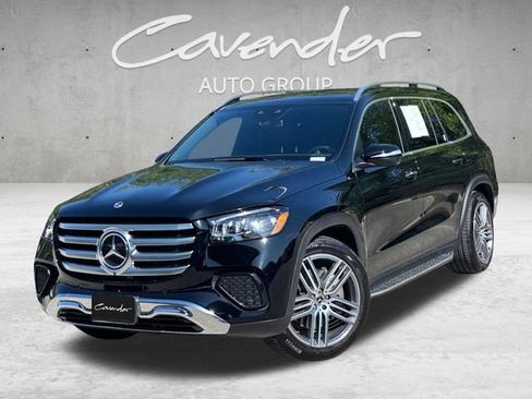 Used 2025 Mercedes-Benz GLS 450 4MATIC image 1