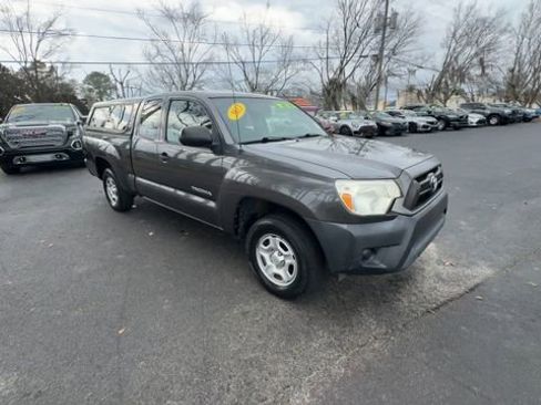 Used 2013 Toyota Tacoma 2WD Access Cab image 3